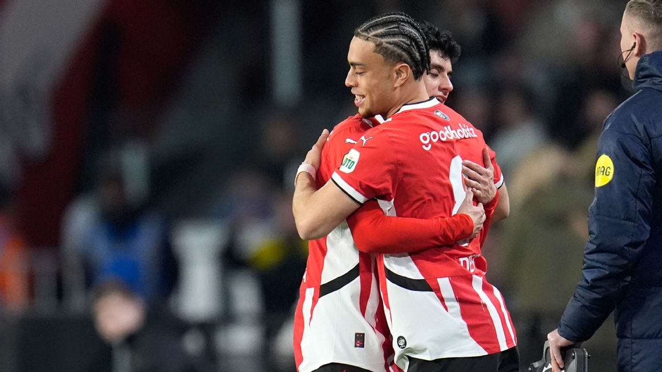 USMNT的Sergino Dest在前交叉韧带撕裂后回归埃因霍温