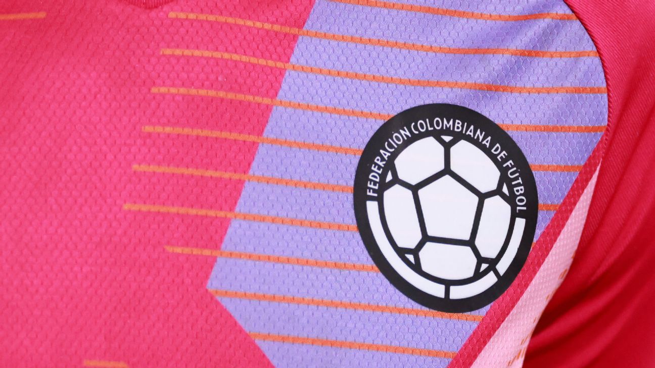 哥伦比亚球员投票抗议工作条件