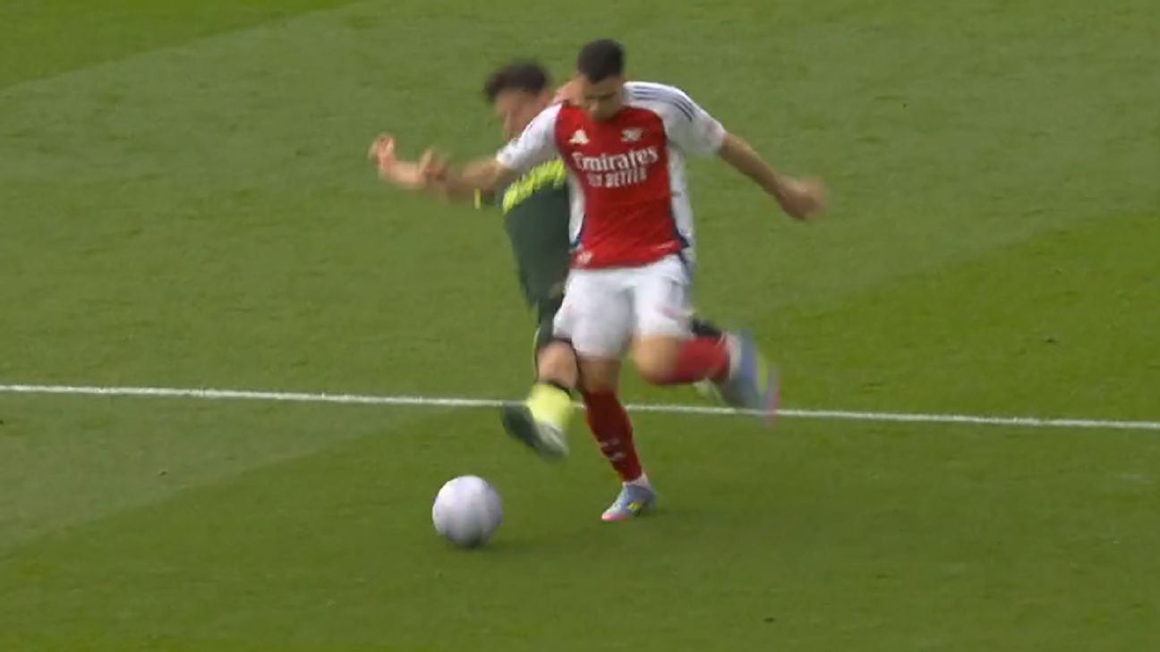 在对阵阿森纳的比赛中，诺加德应该被罚下吗？沃德-普劳斯是如何逃脱手球的？