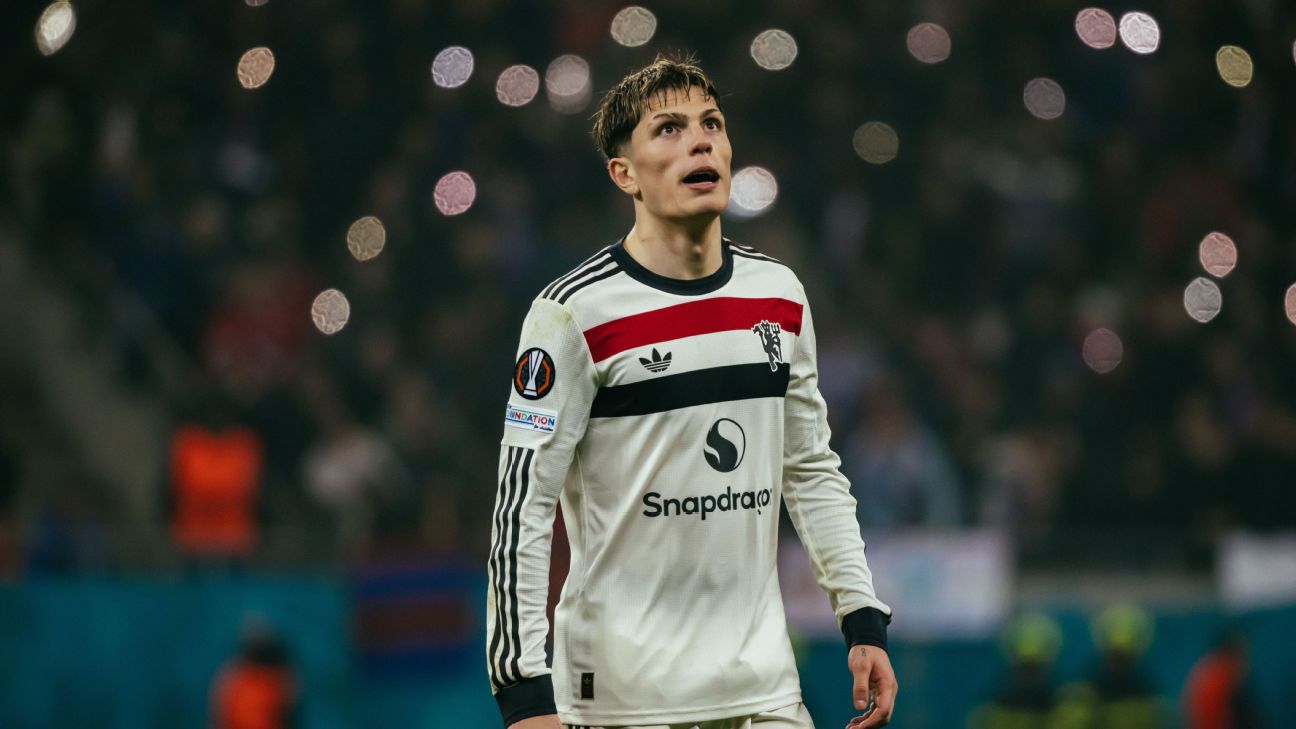 转会传闻，新闻：切尔西对加纳乔的追逐变得拥挤