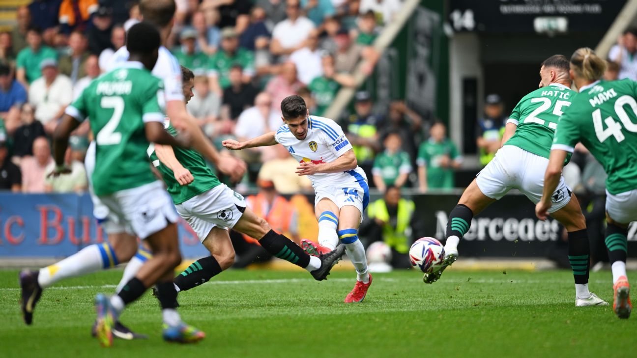 利兹赢得英冠冠军，弗兰克·兰帕德的考文垂锁定季后赛席位