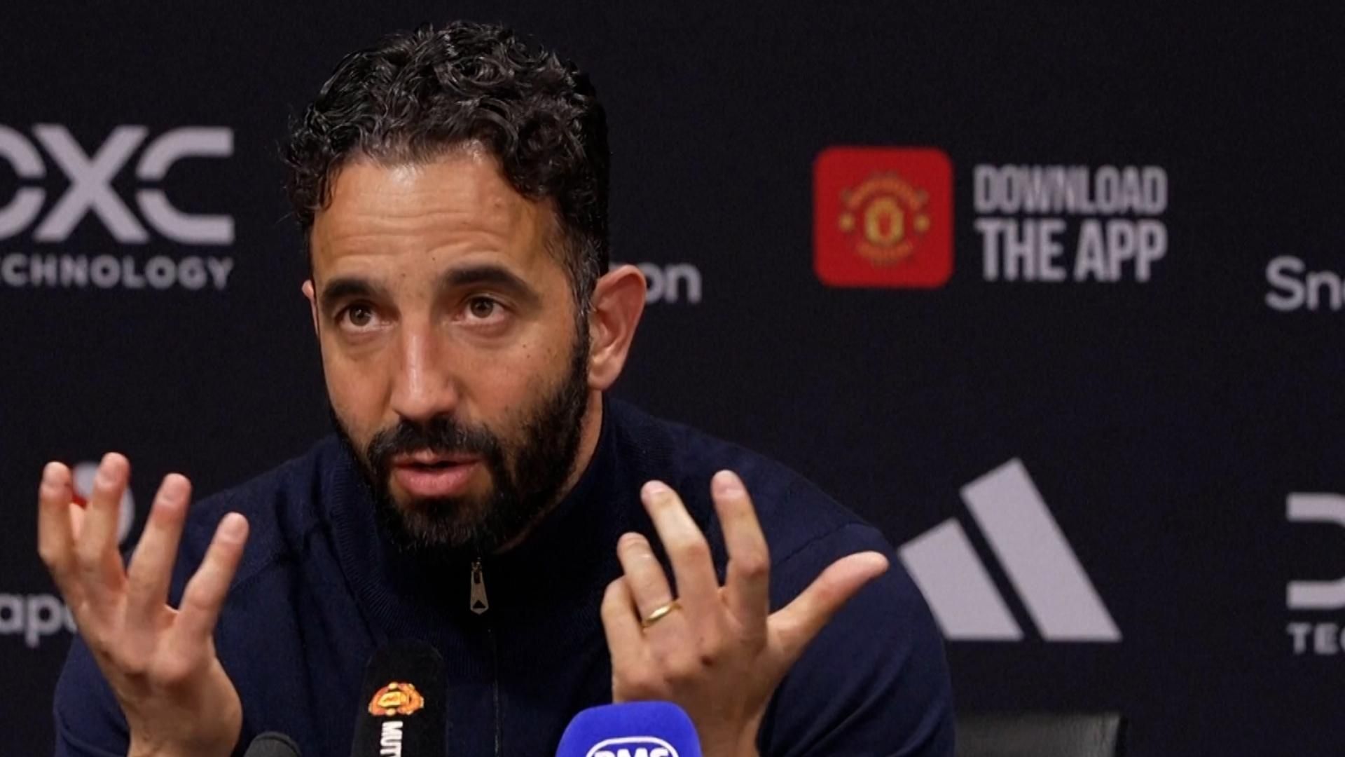 曼联的莱尼·约罗将在周一接受伤情评估