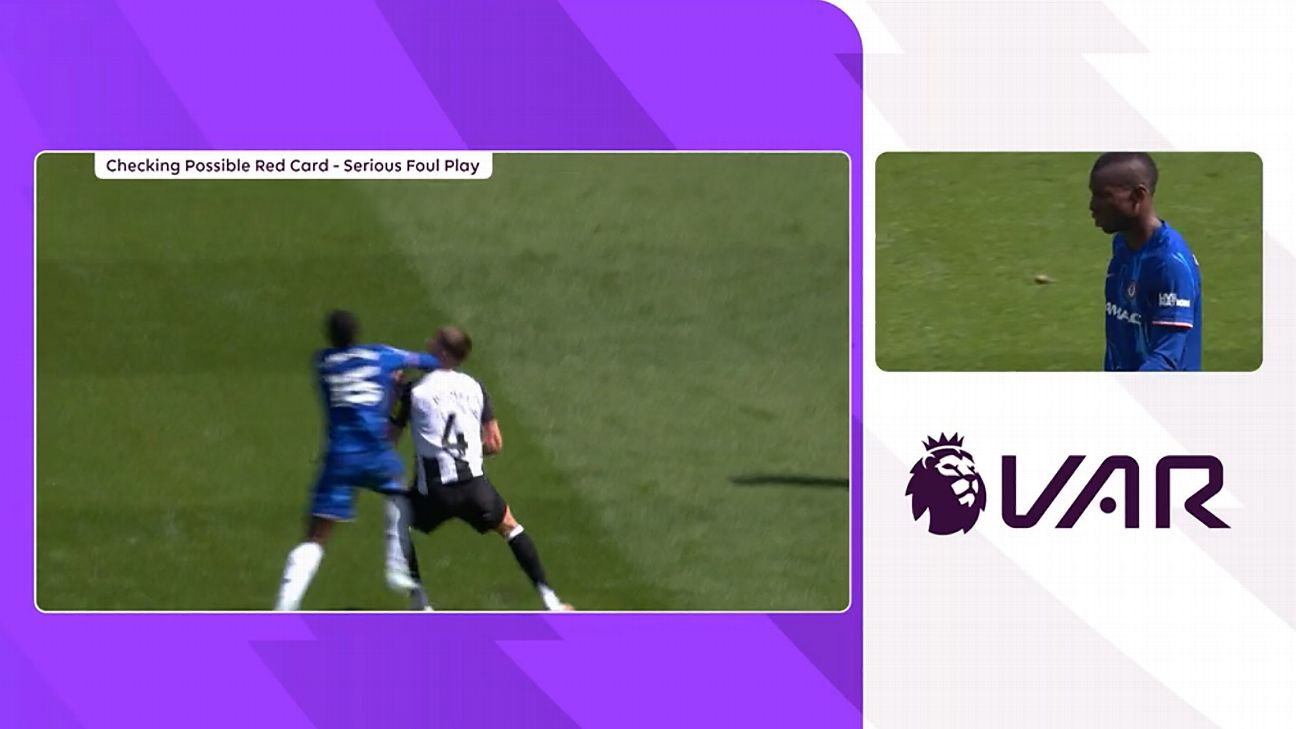 VAR评论：为什么杰克逊因为肘击被罚下，而明斯却逃过一劫