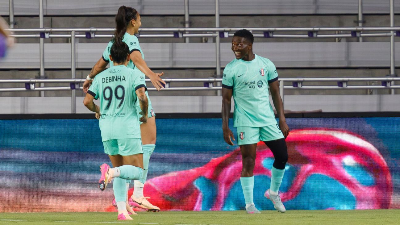 查温加创纪录的第25个NWSL进球推动了他过去的骄傲