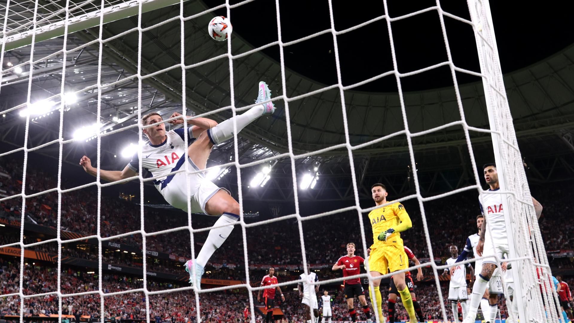 孙兴慜在欧联杯夺冠后与奖牌失之交臂