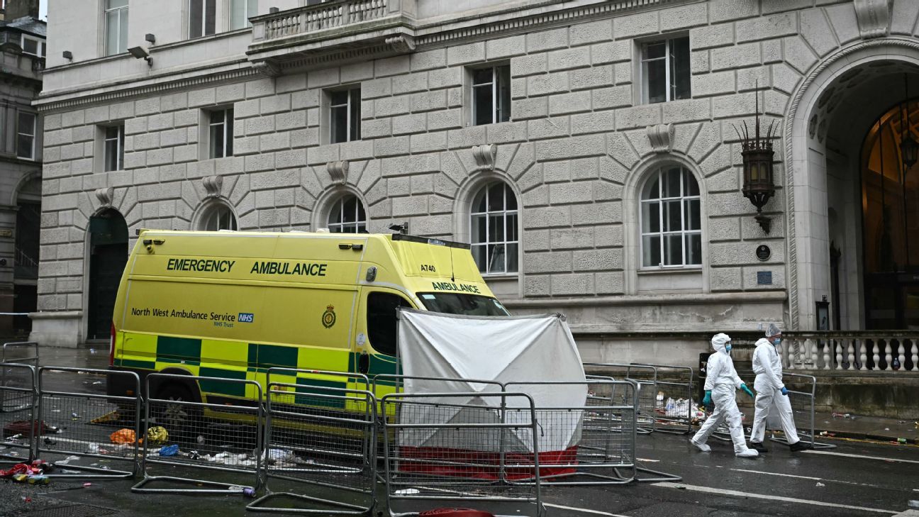 一名男子因利物浦游行事件出庭，该事件造成数十人受伤