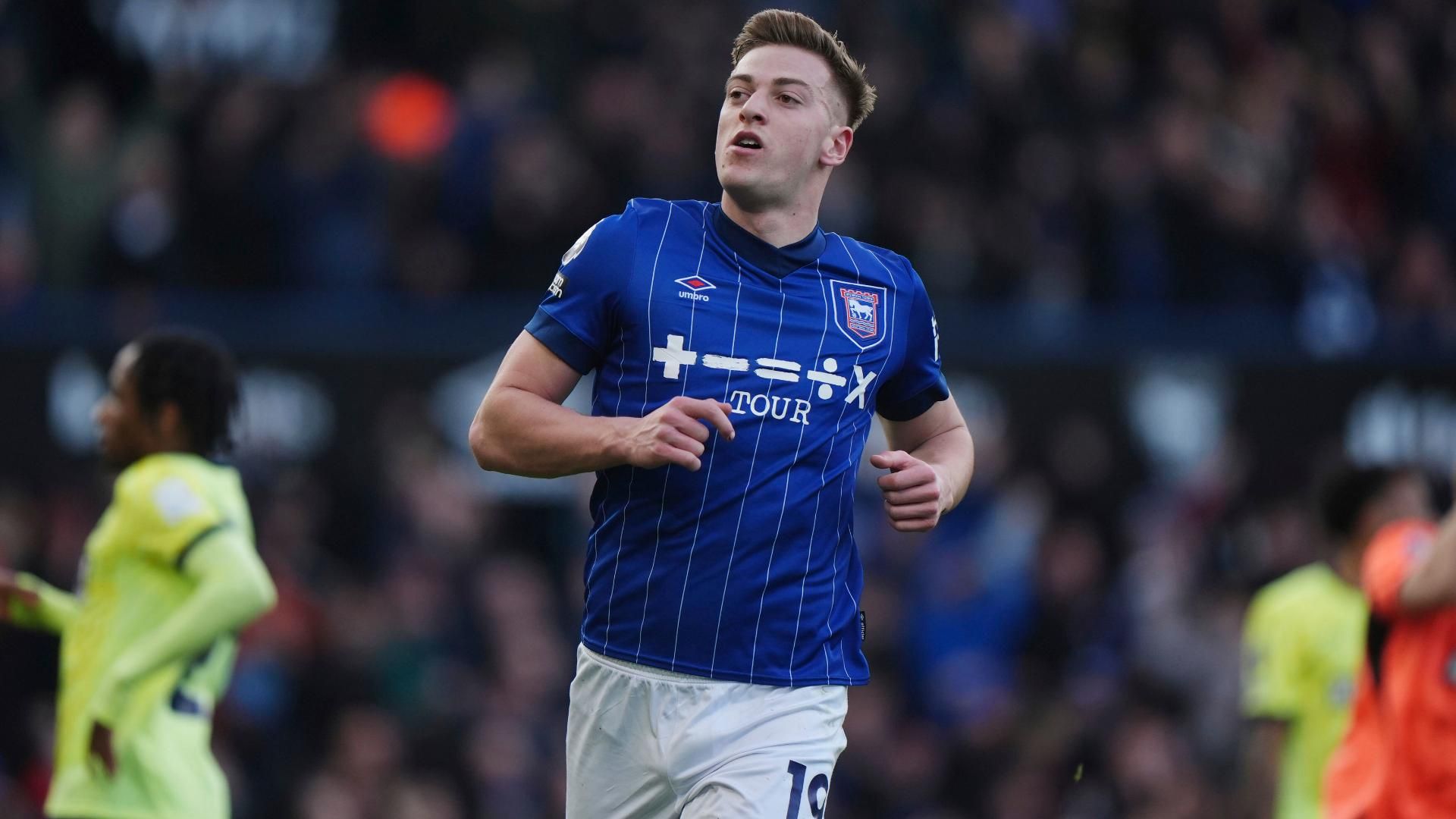 切尔西对麦尼南很感兴趣，但对AC米兰的转会费望而却步