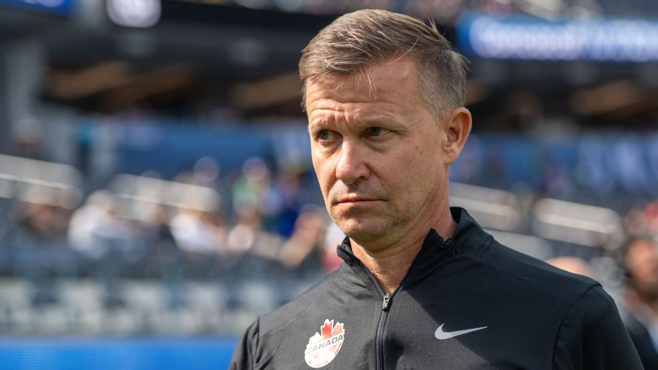 加拿大教练杰西·马什面临中北美和加勒比地区足联的新调查