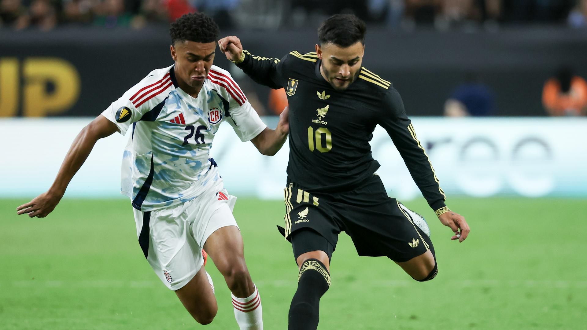 墨西哥方面表示路易斯Chávez在金杯训练中撕裂了前交叉韧带