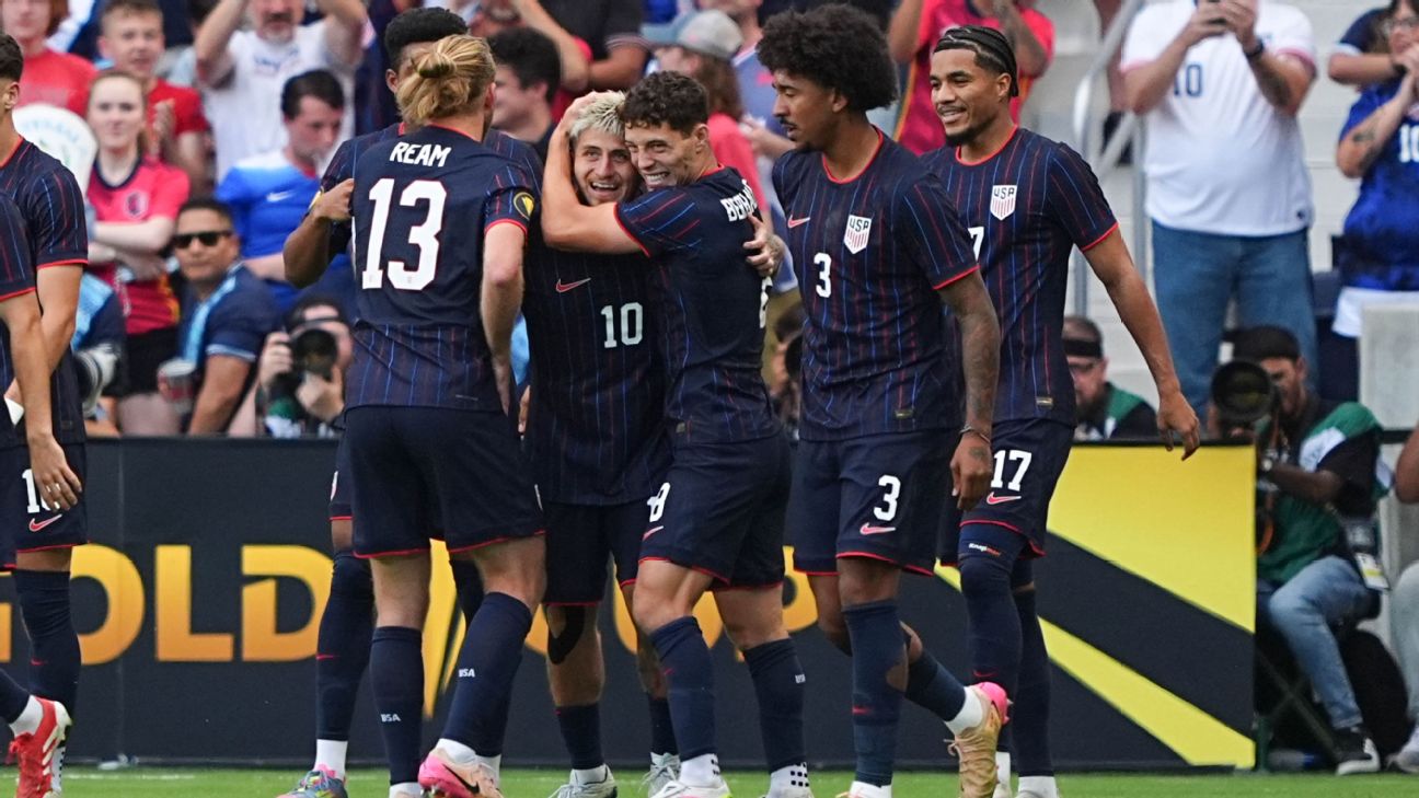 中北美和加勒比地区金杯决赛现场更新：美国对墨西哥