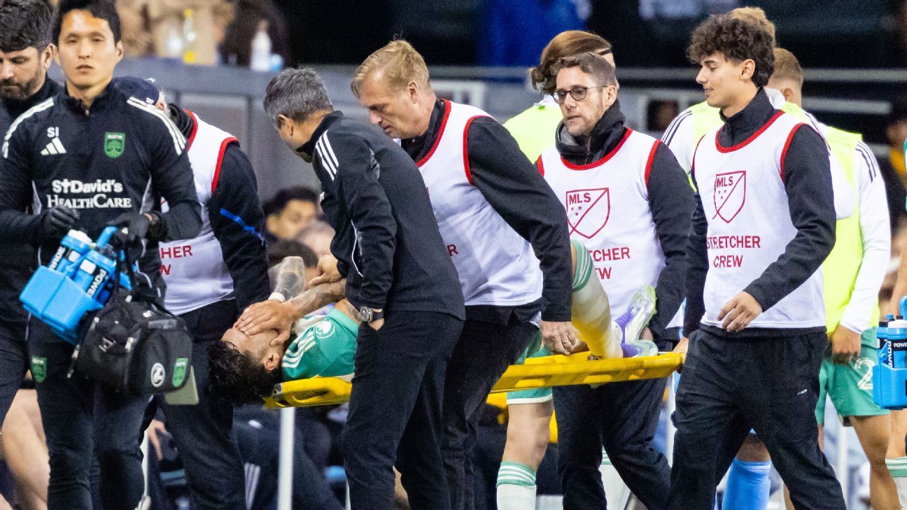 USMNT的布兰登Vázquez撕裂前交叉韧带，打击了世界杯的机会