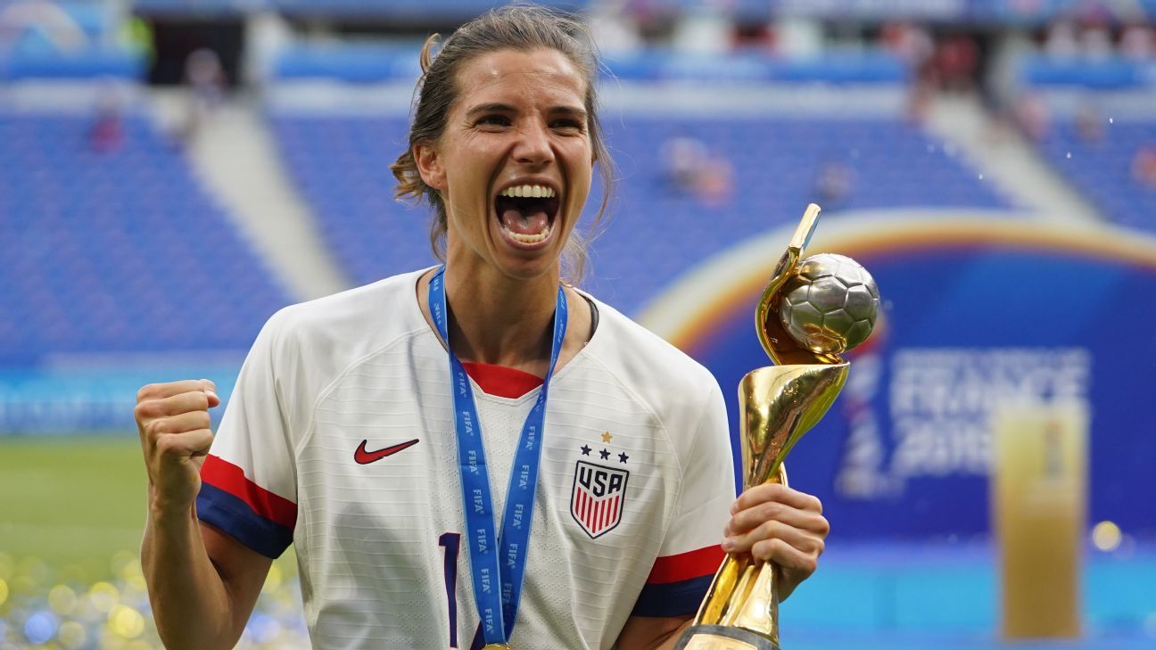 USWNT伟大的托宾·希思宣布退休