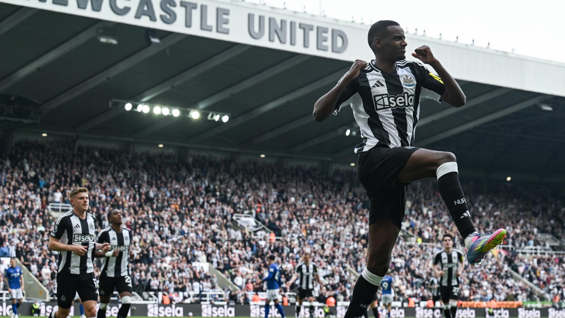 曼联转会：布莱恩·姆博莫转会达成协议