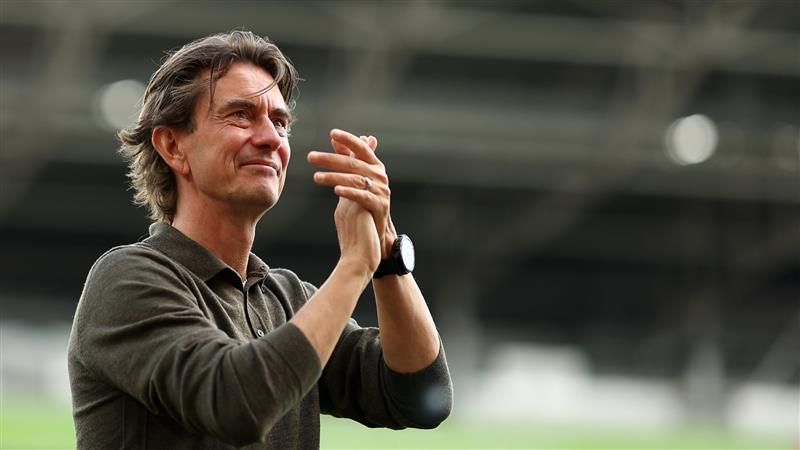 托马斯弗兰克调侃热刺工作：我想要“更多的风险”