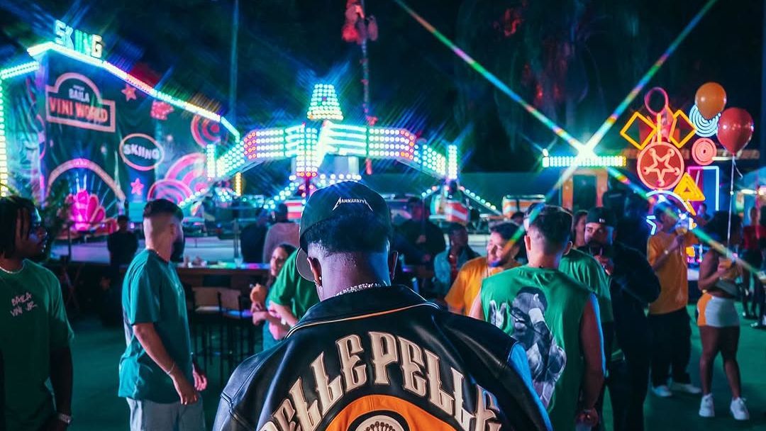 Vinícius Júnior为他的25岁生日派对建造了自己的主题公园