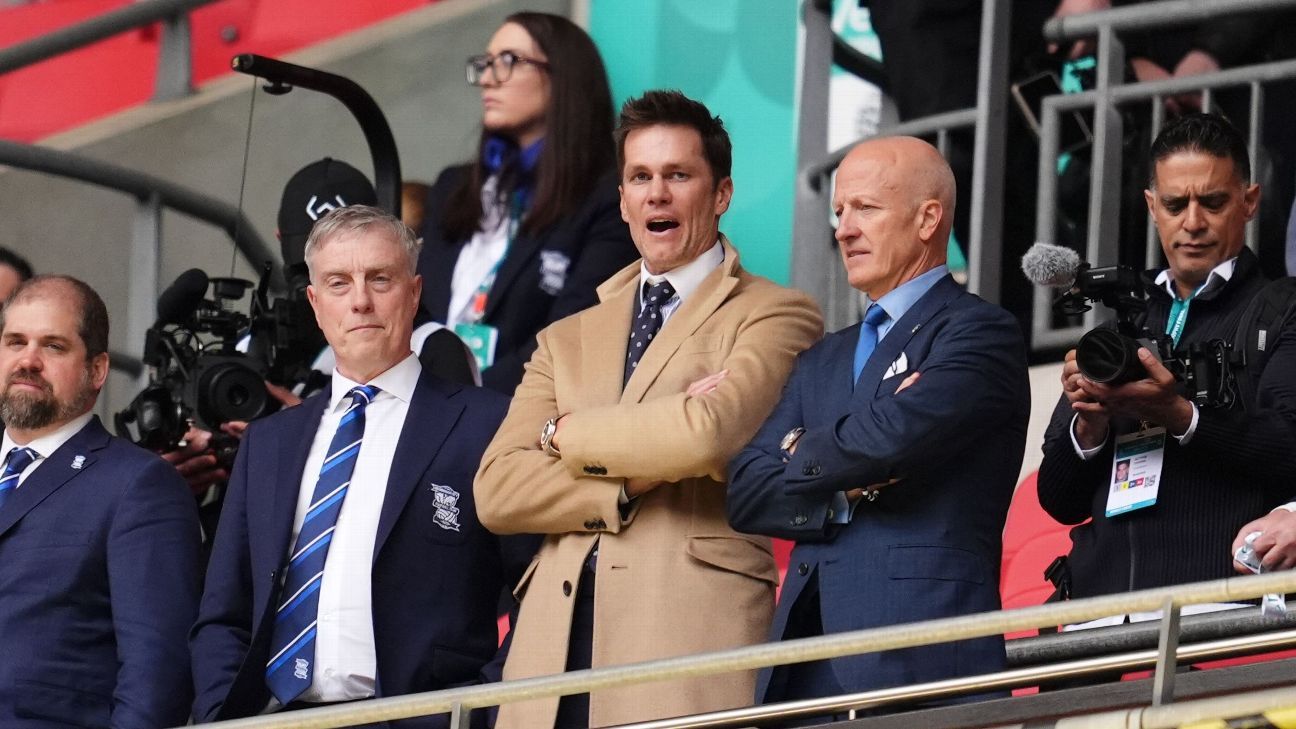 汤姆·布雷迪质疑鲁尼在伯明翰的“职业道德”