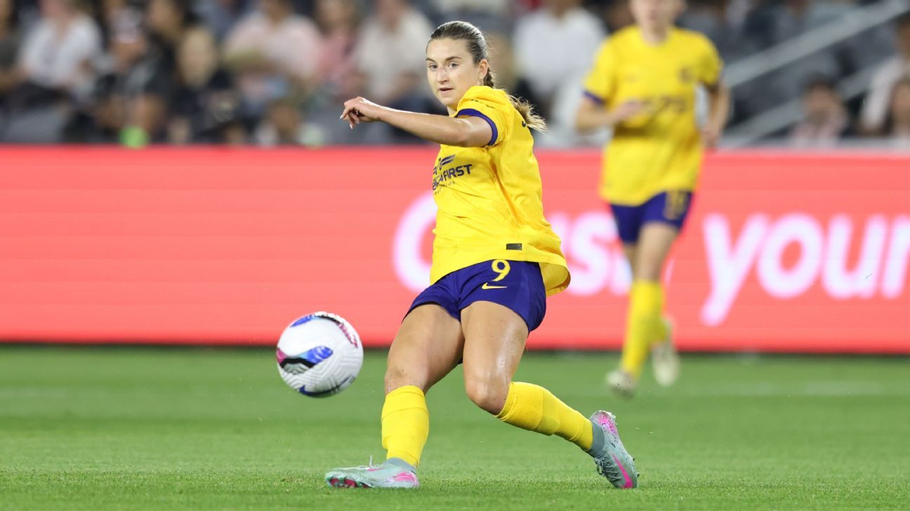 美国女足队员艾莉·森特诺与堪萨斯城竞技队达成创纪录的交易 - 消息来源