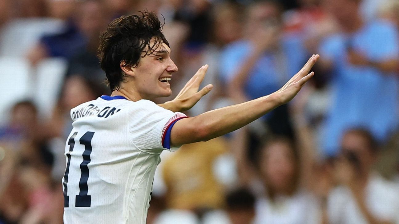 美国国家队的帕克斯滕·阿伦森以俱乐部历史最高转会费加盟科罗拉多队。