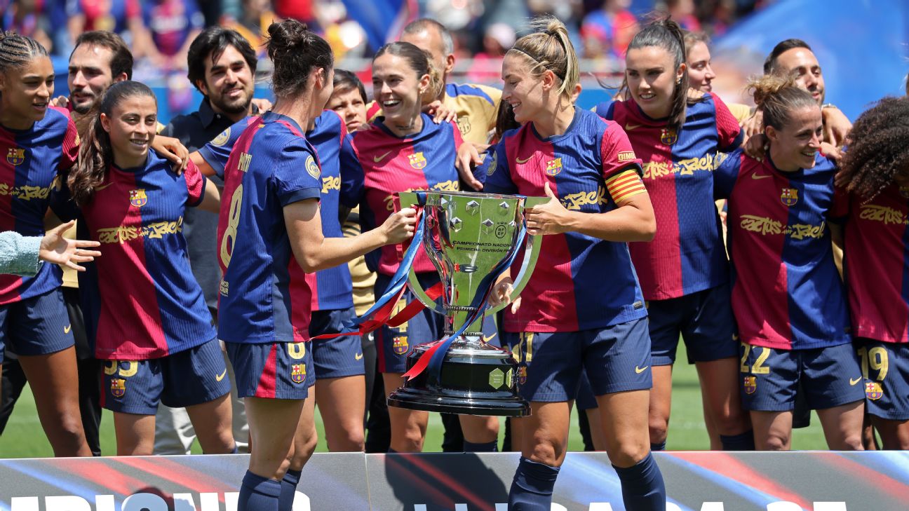 为何冠军球队巴塞罗那在女足西甲联赛开赛前仅拥有17名球员？