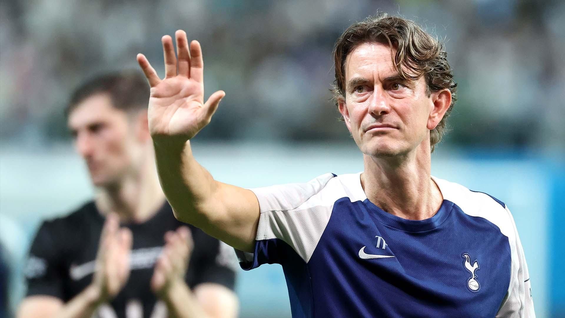 托特纳姆即将签下哈维·西蒙斯，双方已就6000万欧元的转会费达成协议——消息人士称。