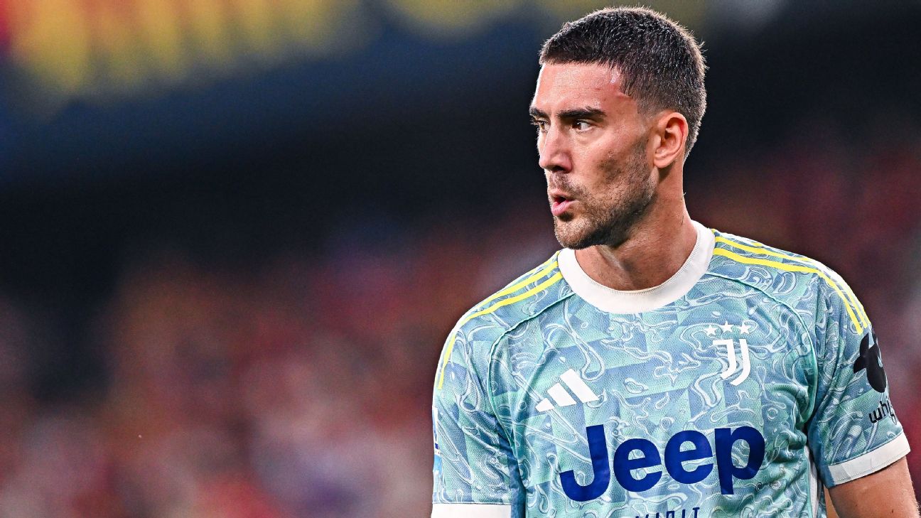 转会传闻与消息：曼联、马竞、巴萨均对弗拉霍维奇感兴趣