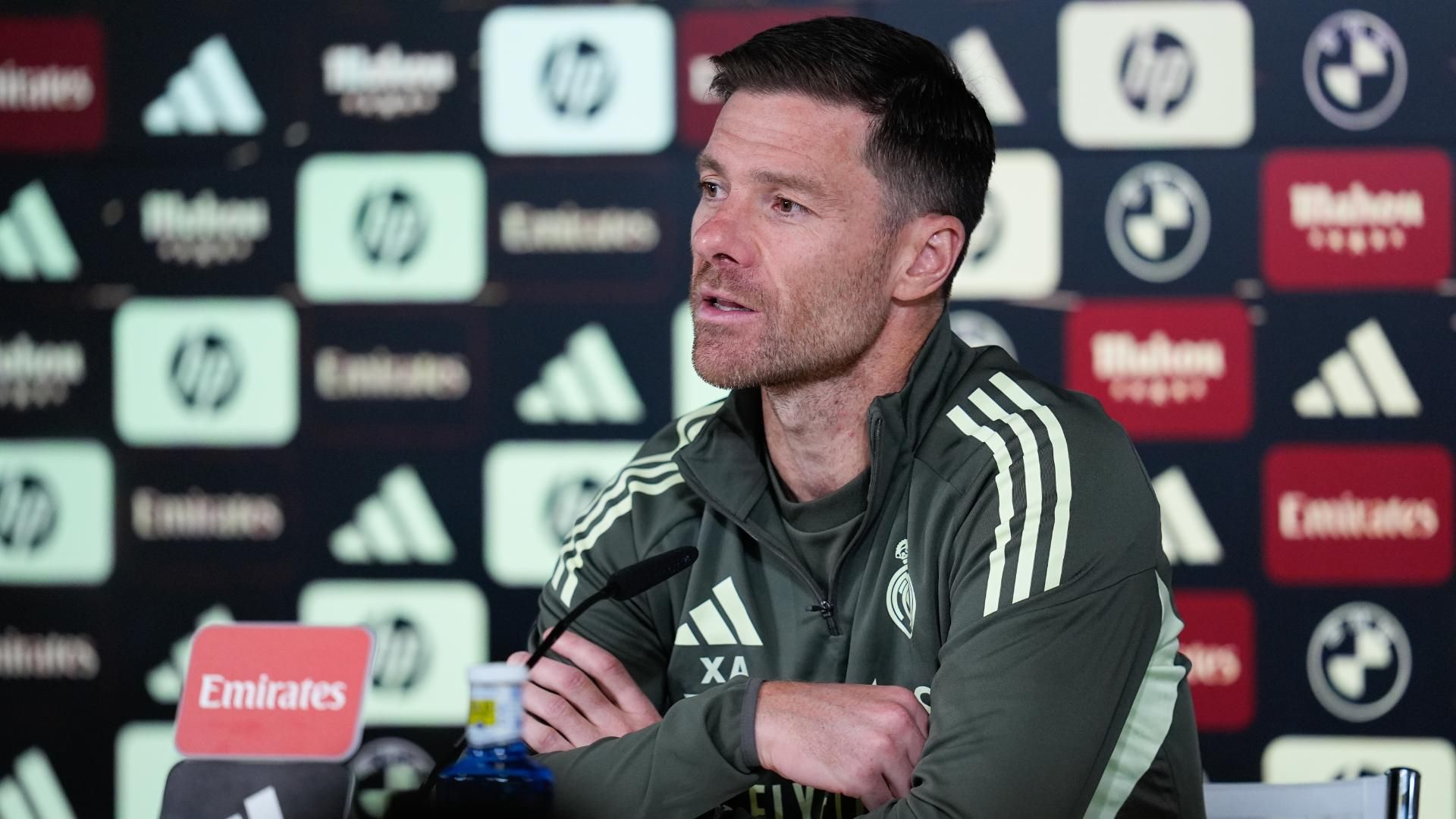 皇家马德里主帅阿隆索淡化维尼修斯·儒尼奥尔的反应