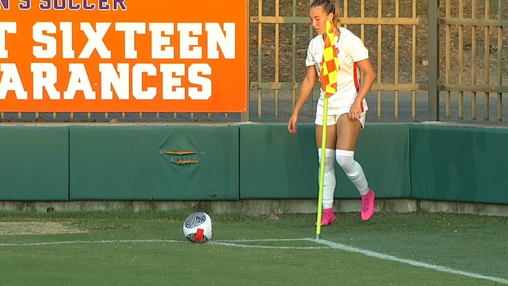 庆祝奥林匹克球场，足球史上最惊险绝伦的进球之一