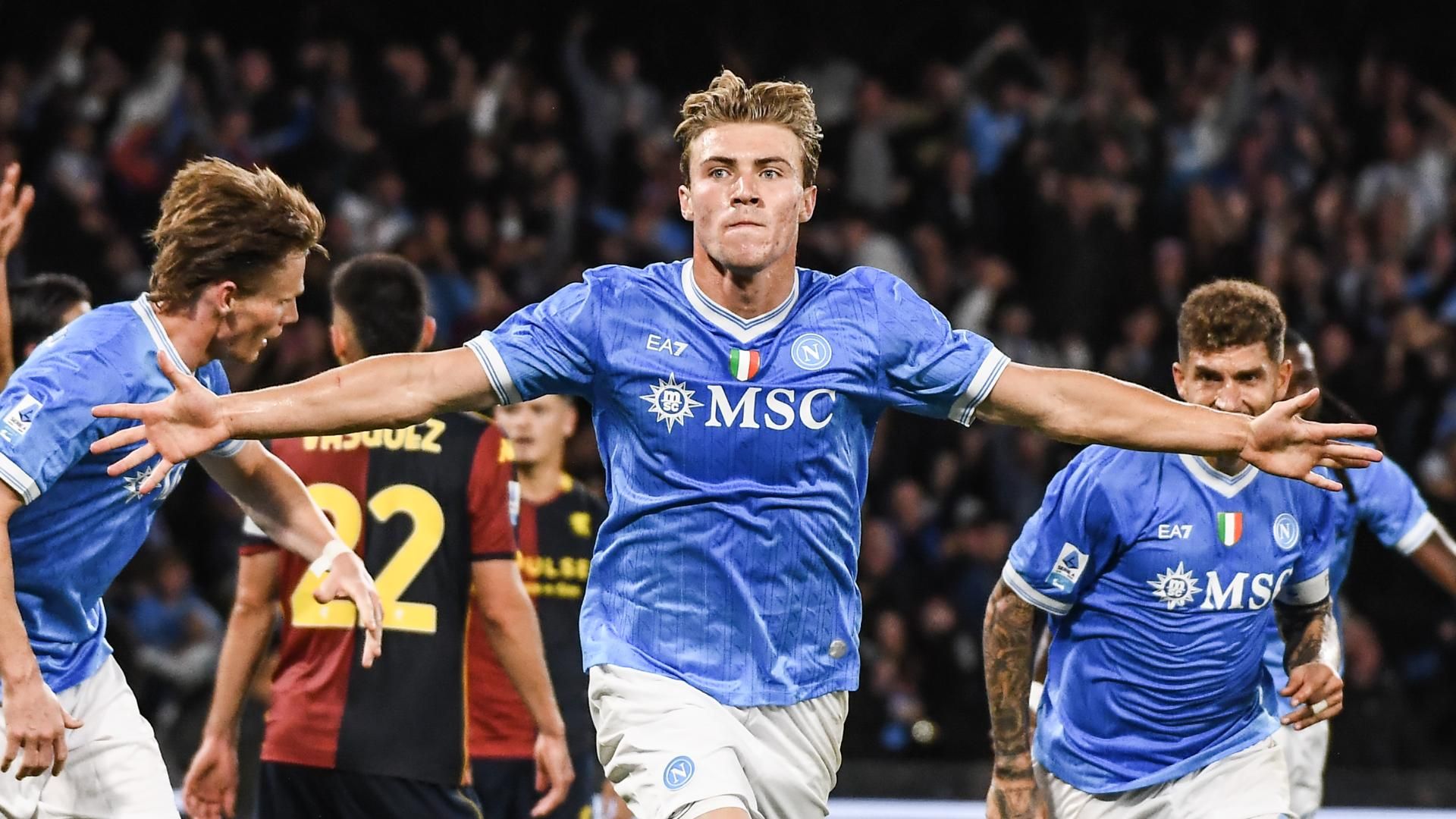 曼联的费尔南德斯谈点球争议：“需要更好地研究”