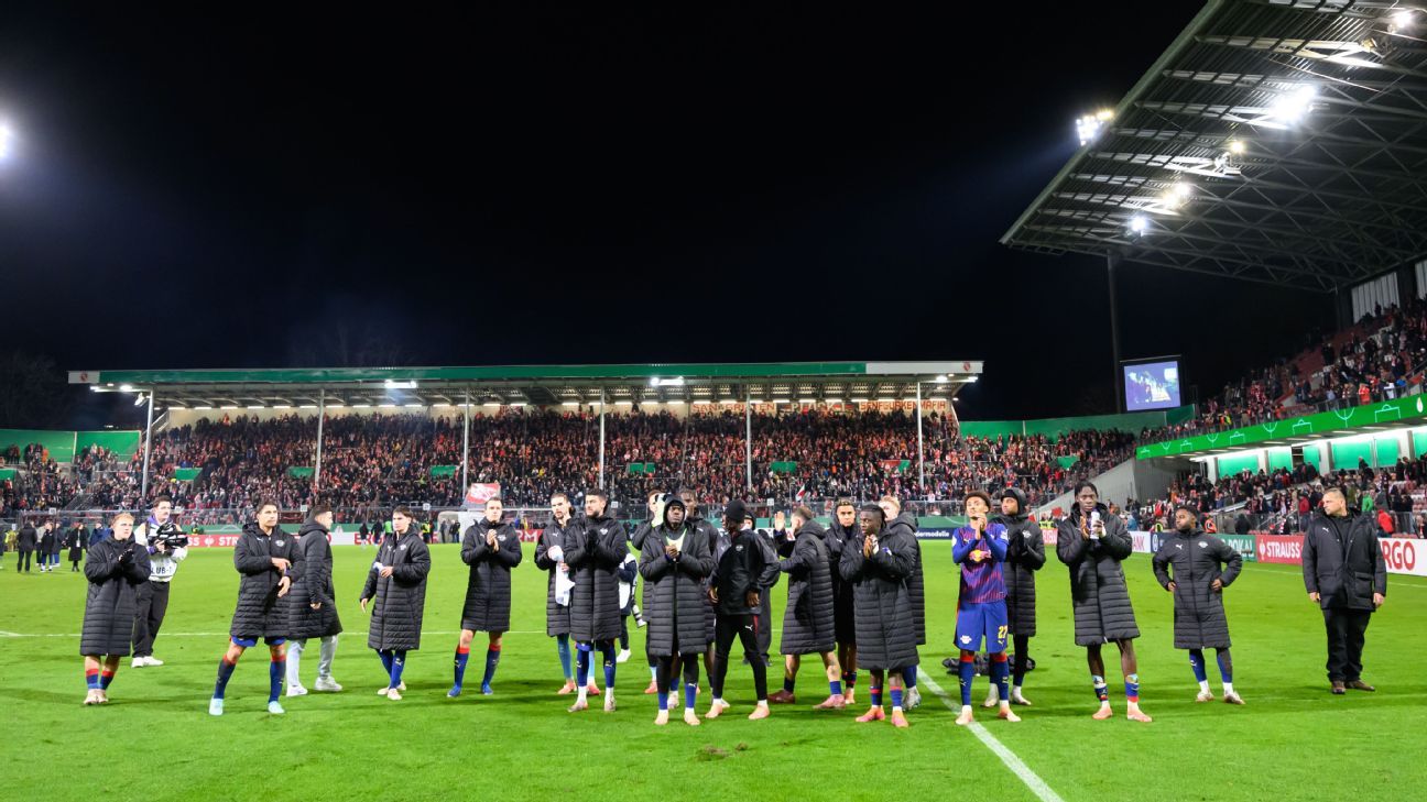 莱比锡红牛球迷在德国杯比赛期间突发医疗事件后身亡。