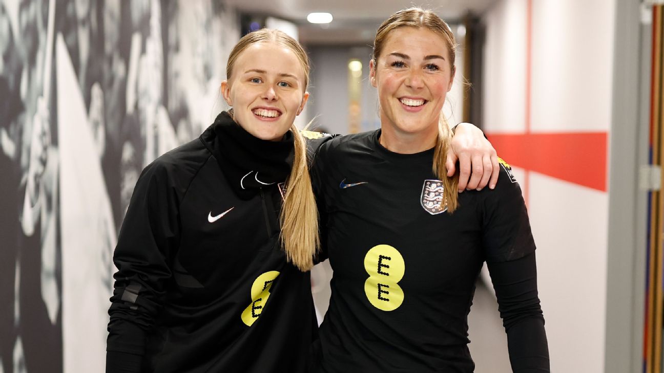 厄普斯与汉普顿风波：来自前英格兰队友们的最新进展