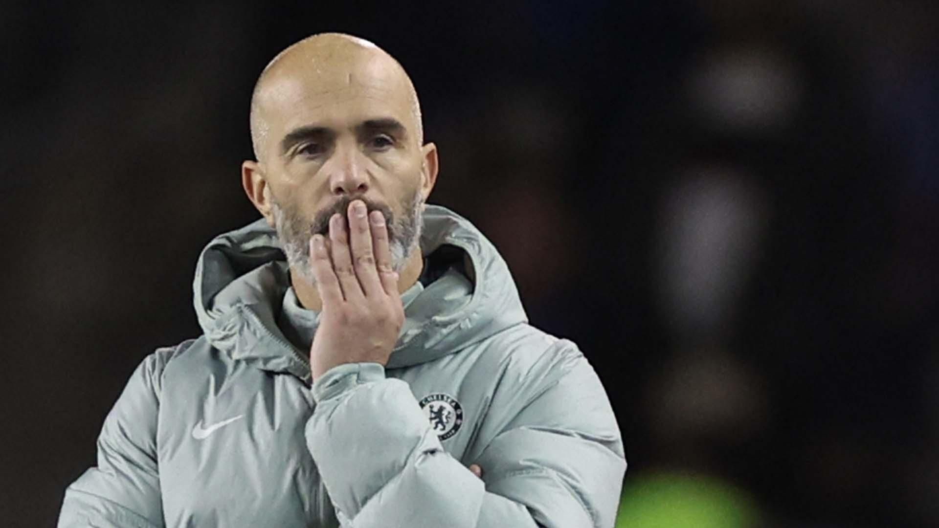 阿德莫拉·卢克曼与前英超名帅在场边爆发口角