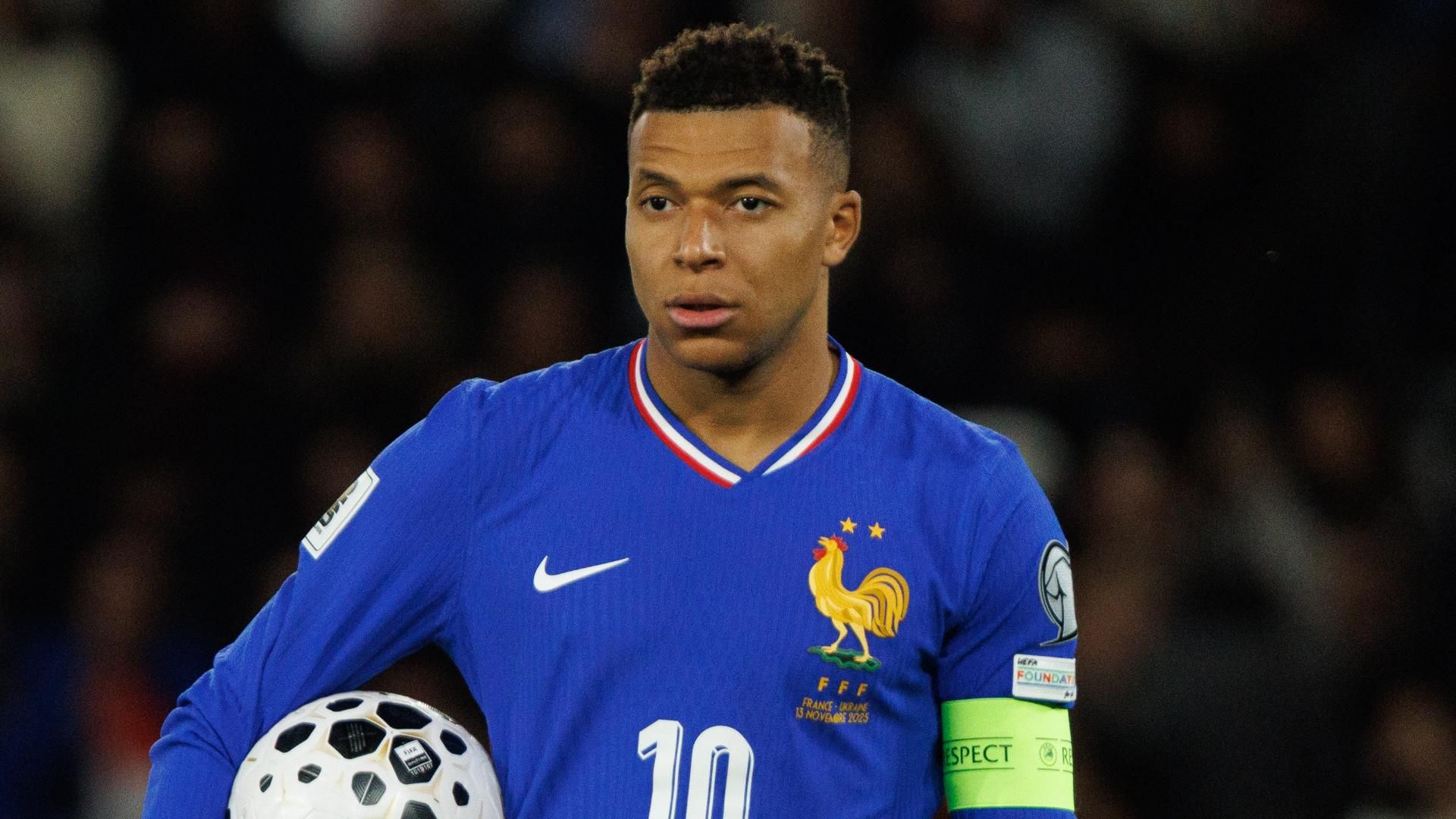 本泽马呼吁姆巴佩在关键比赛中为马德里挺身而出。