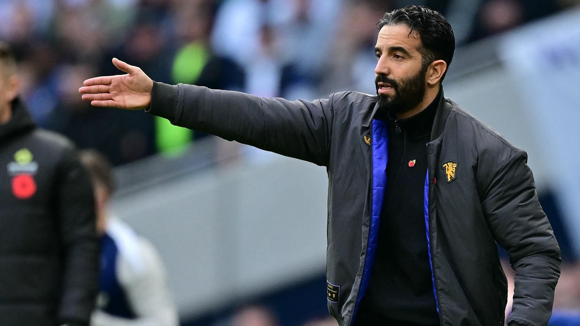 曼联将请求非洲杯参赛国推迟姆贝乌莫、马兹拉维和阿马德的行程