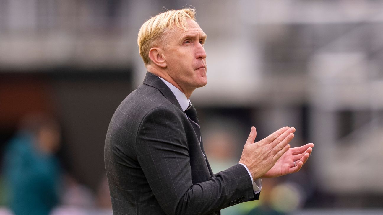 波特兰荆棘队在执教满一个赛季后解雇了主教练罗布·盖尔——消息人士称