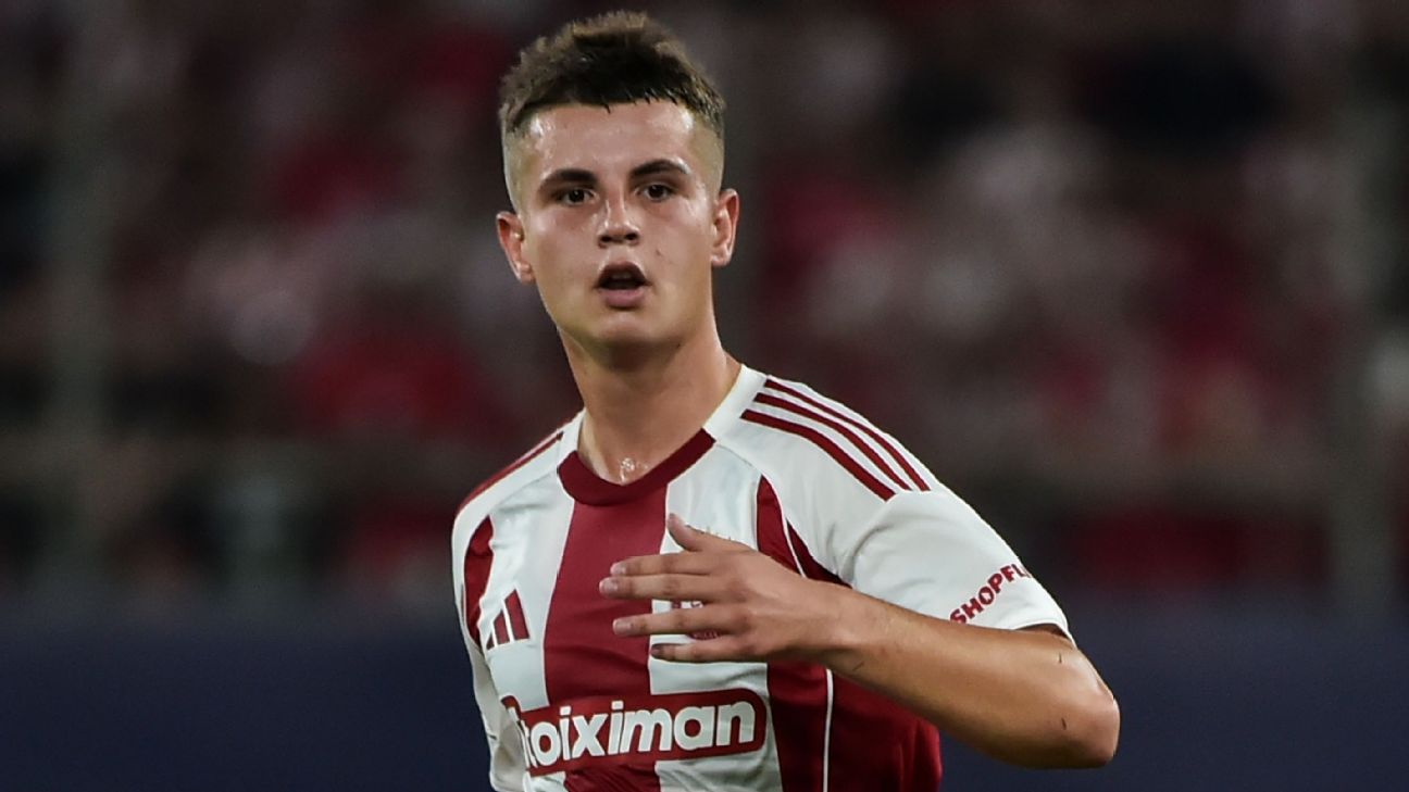 转会传闻与新闻：皇马、曼联瞄准穆扎基蒂斯，他正选定下一家俱乐部。