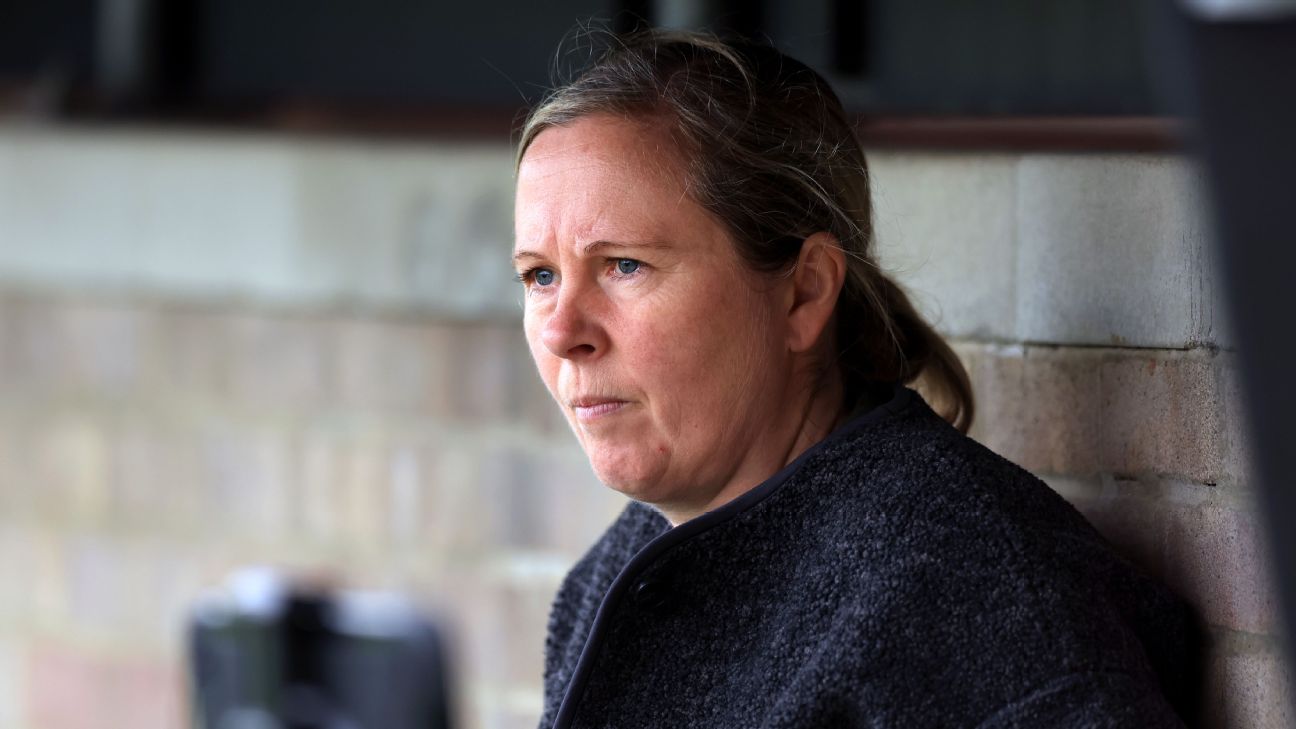 Lowly West Ham part ways with boss Rehanne Skinner