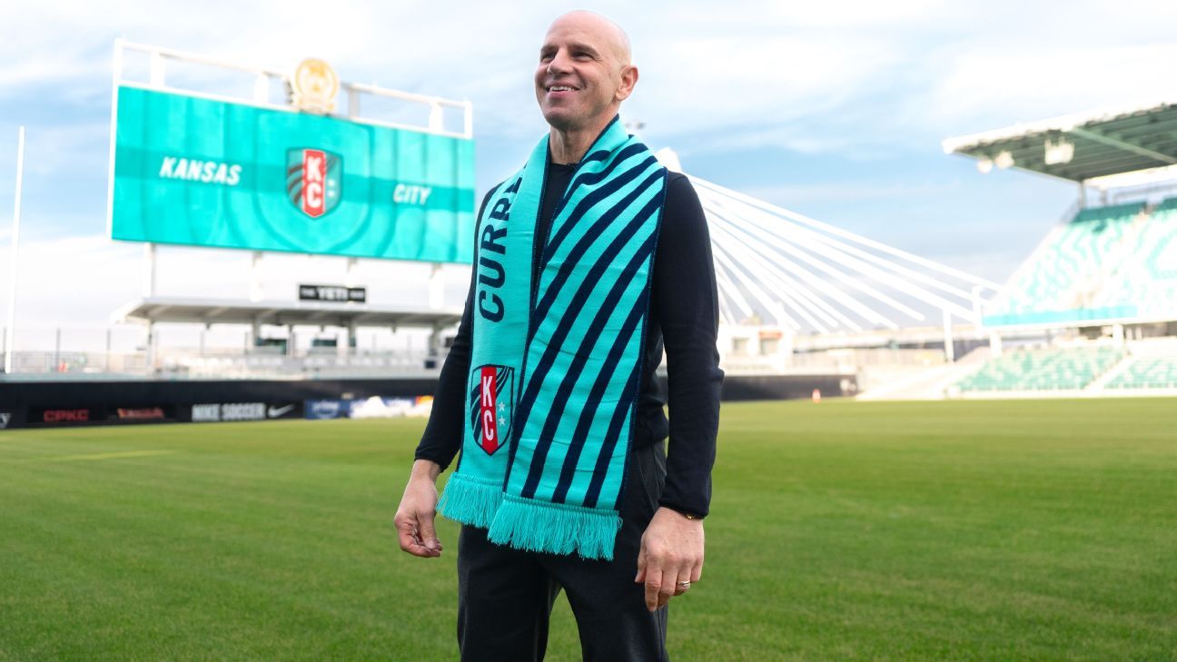 堪萨斯城目前聘请前美国国家队球星克里斯·阿玛斯执教俱乐部。