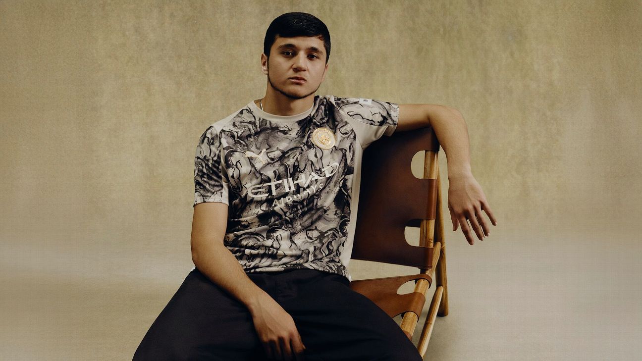 火马年：曼城以特别球衣庆祝农历新年