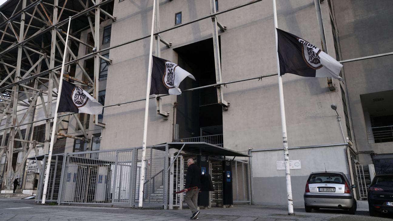 7名PAOK球迷在前往欧联杯比赛的巴士车祸中丧生。