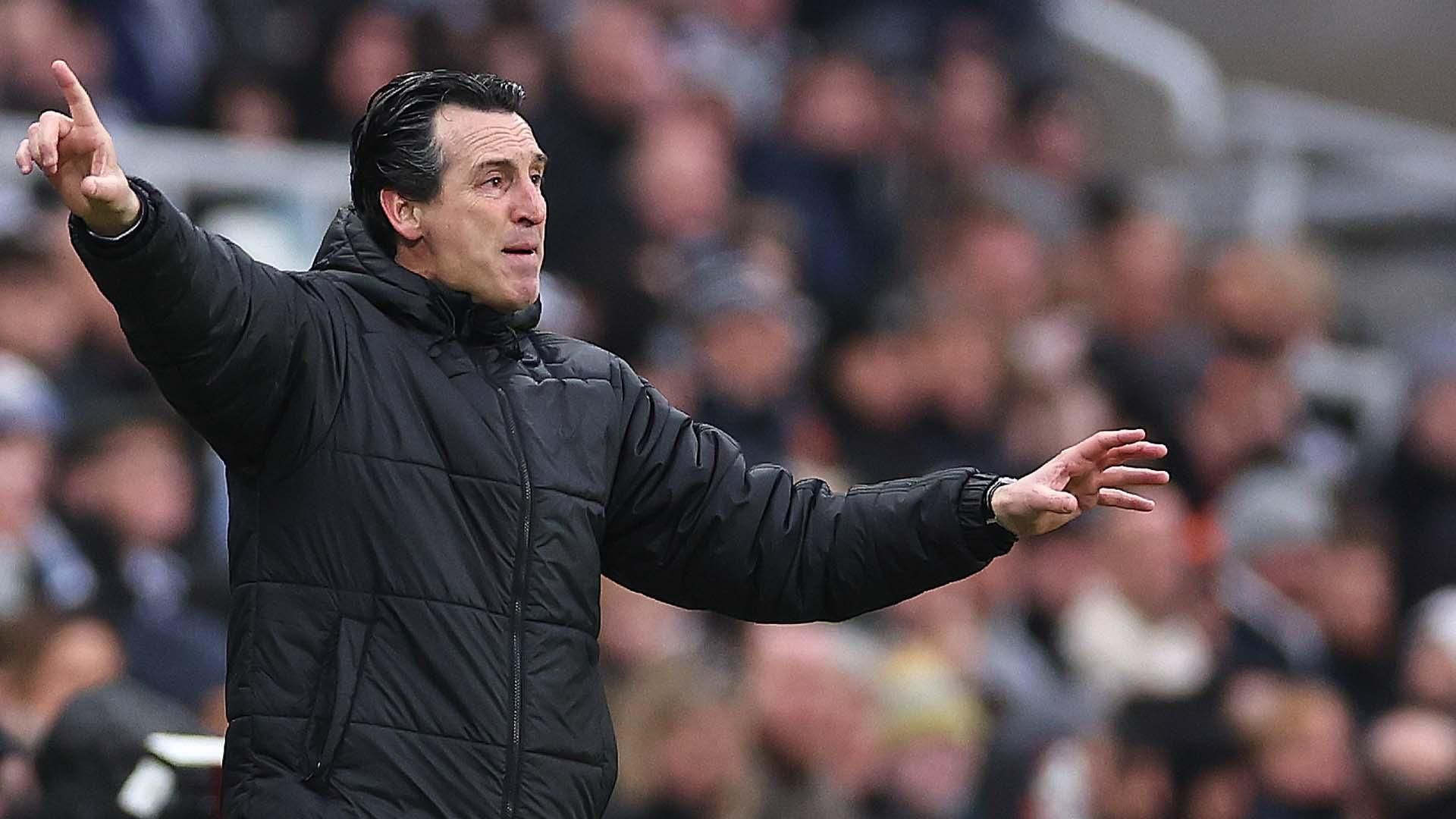 塔米·亚伯拉罕在转会贝西克塔斯一天后加盟阿斯顿维拉。