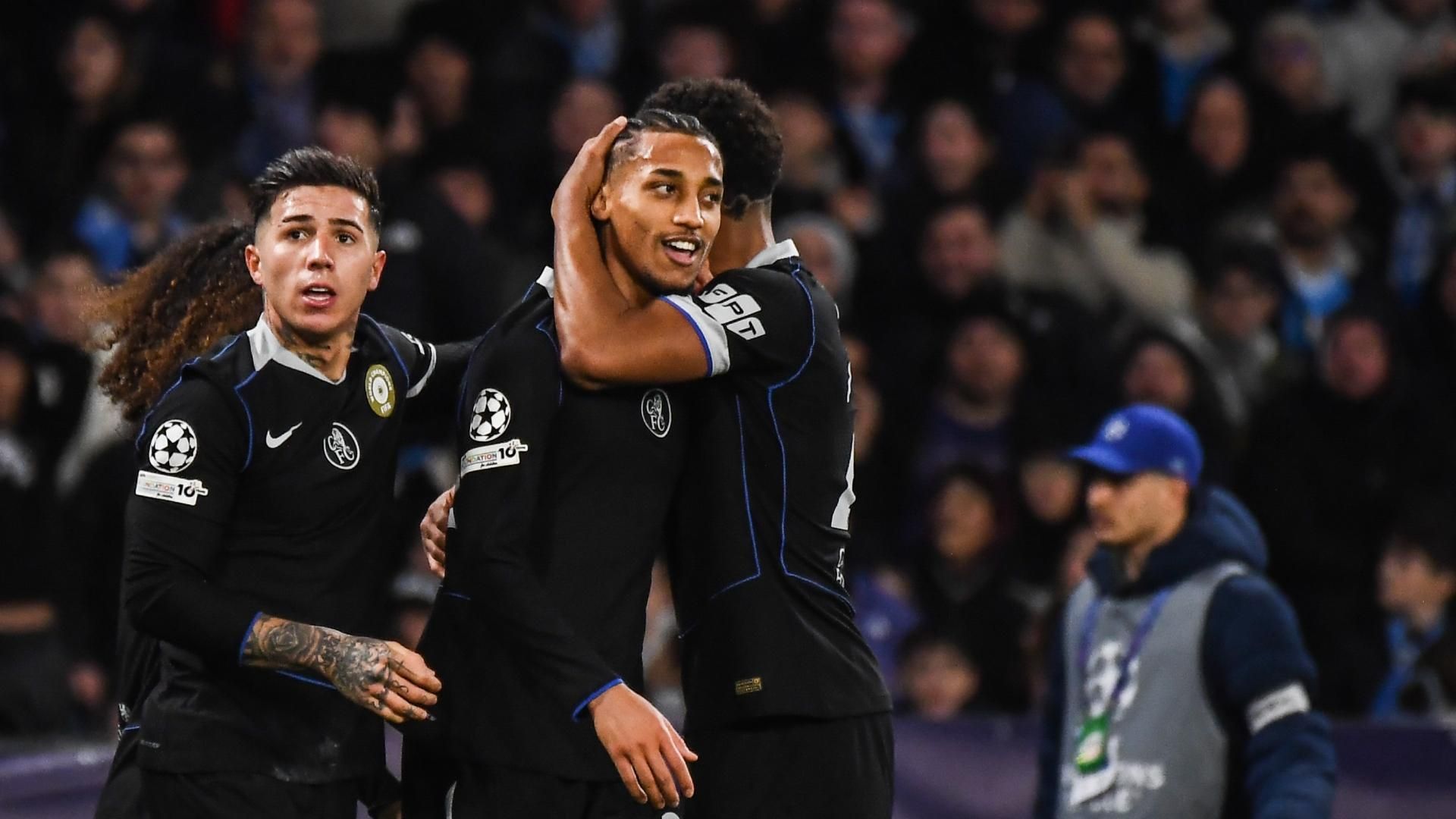 那不勒斯高层表示，拉希姆·斯特林的转会因“巨额”财务要求而困难重重。