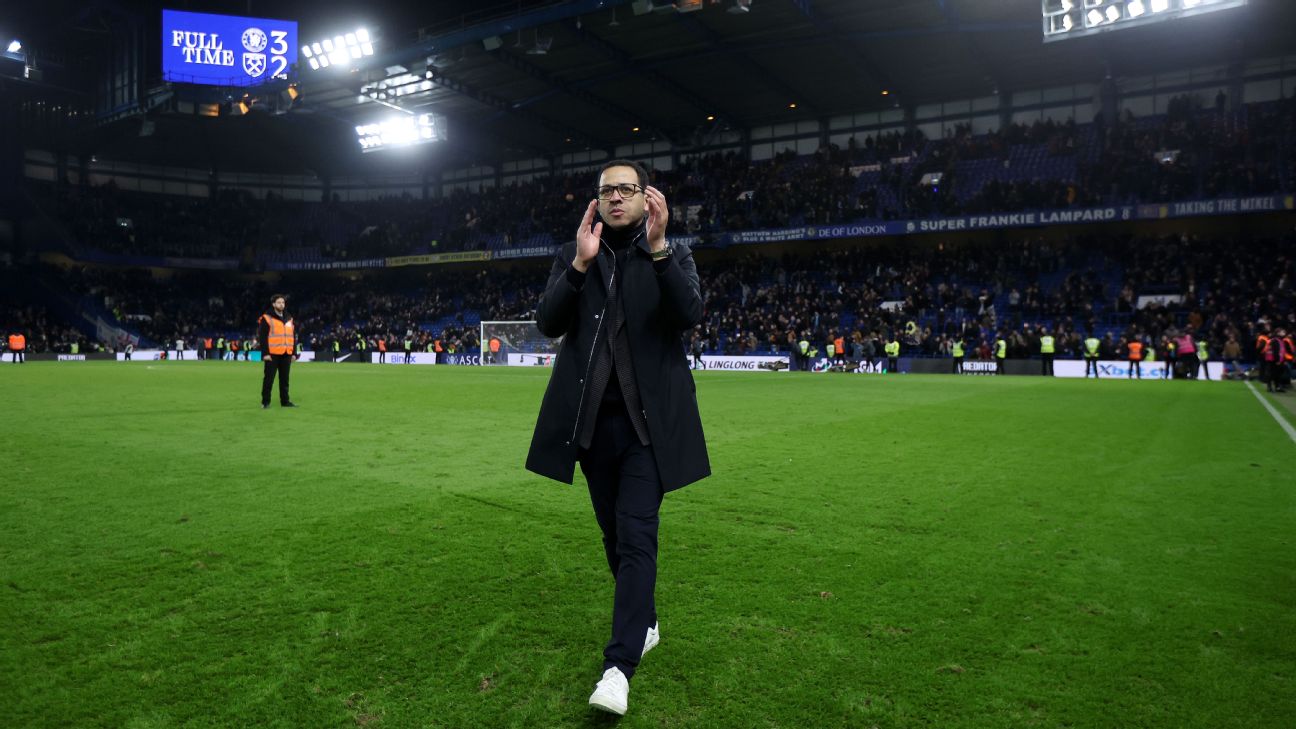 曾一度被嘲笑的利亚姆·罗塞尼尔，正凭借一场又一场胜利赢得切尔西球迷的尊重。