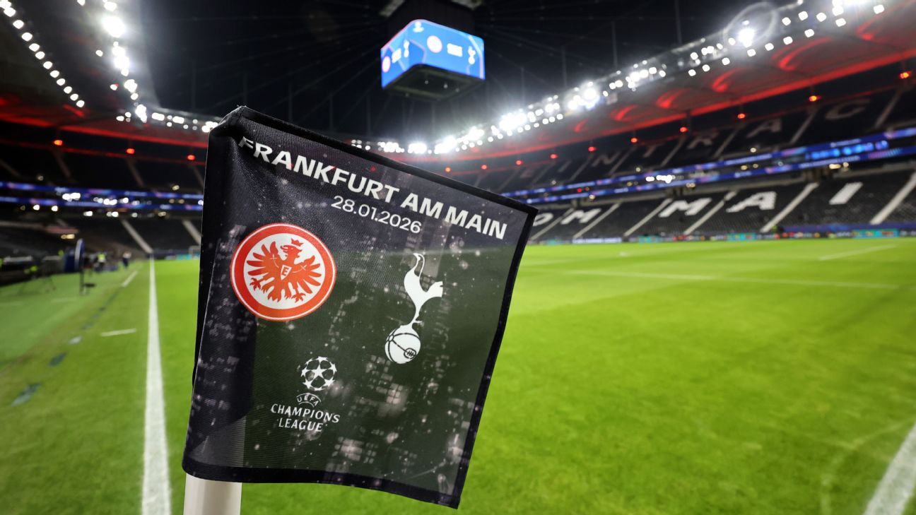 托特纳姆队因球迷在欧冠比赛中做出“纳粹礼”而被罚款。