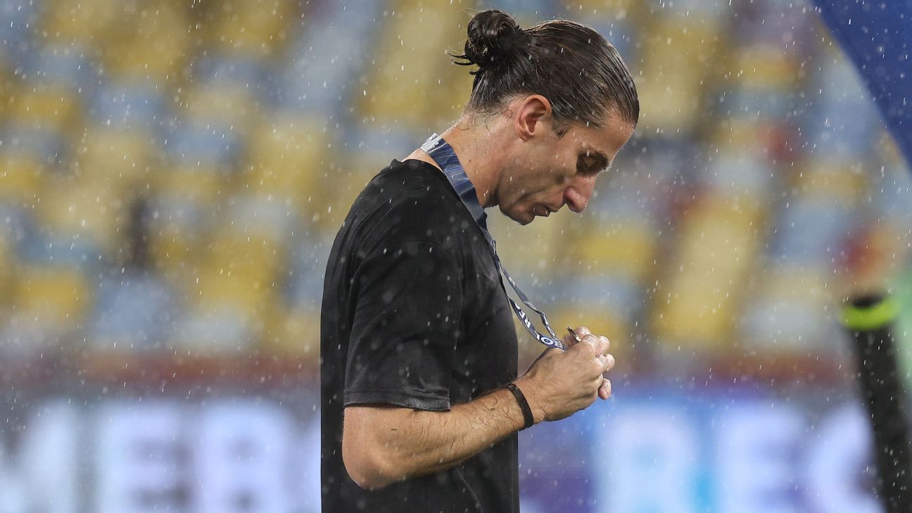 弗拉门戈为何在一年内夺得四座冠军且以8比0大胜后解雇了他们的教练？