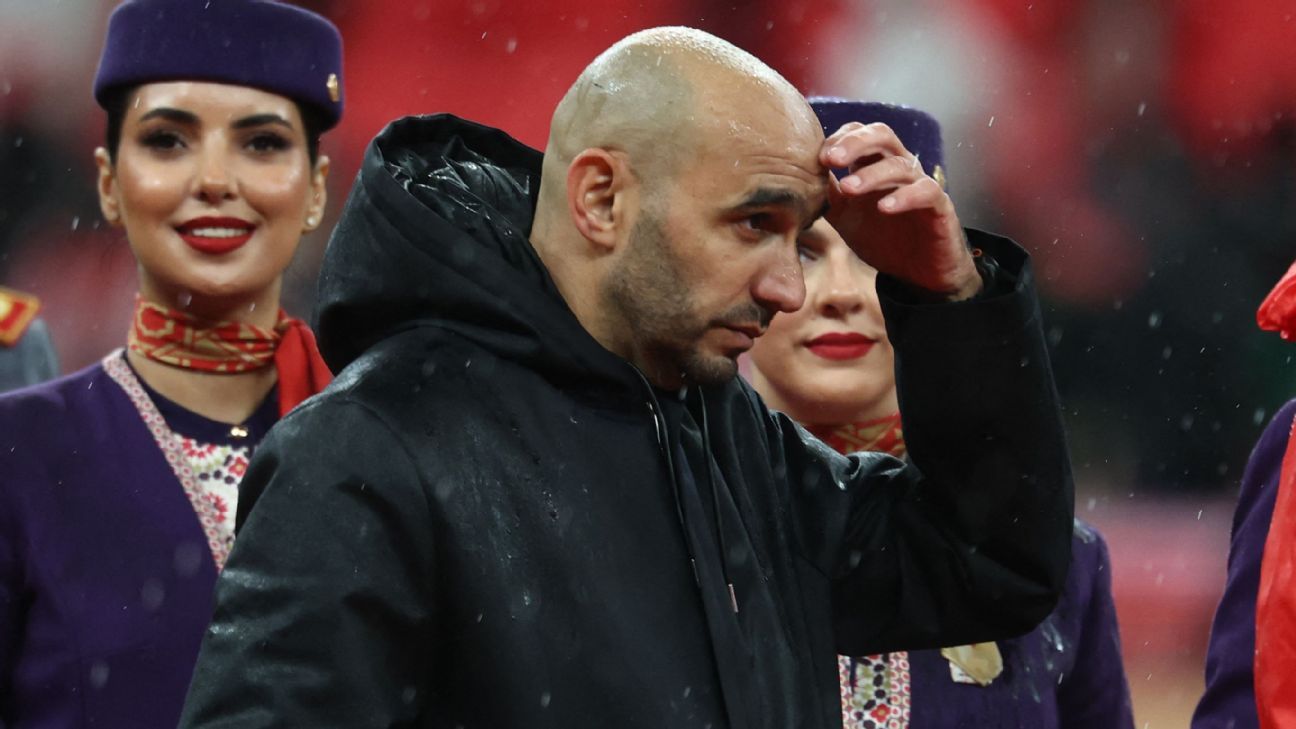 摩洛哥队主教练瓦利德·雷格拉吉在世界杯开赛前3个月辞职。