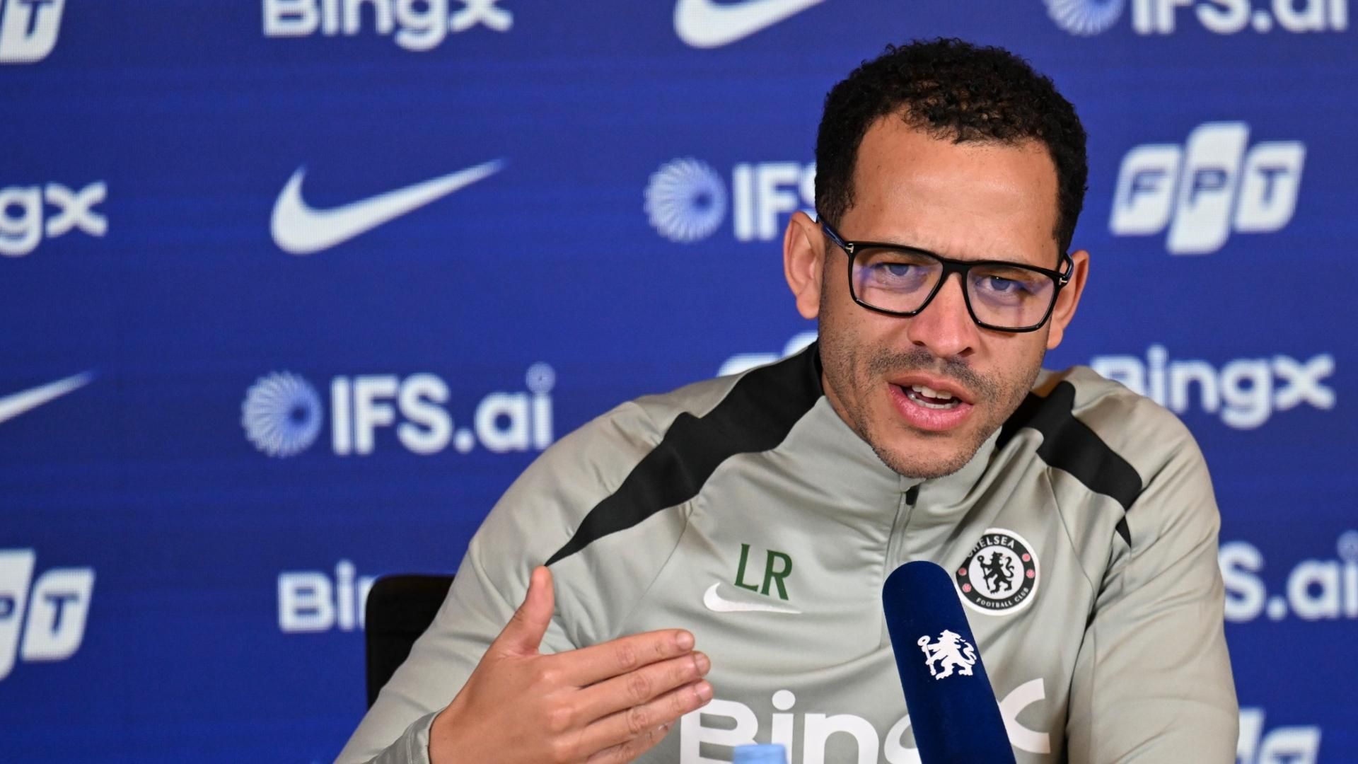 恩佐·费尔南德斯、科尔·帕尔默“非常喜欢这里”——切尔西主帅利亚姆·罗森纽尔这样说。