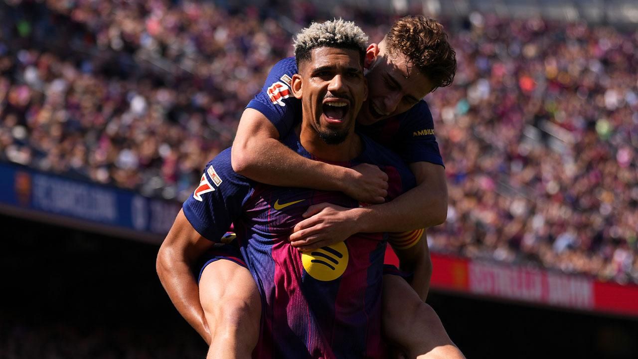 巴塞罗那将听取关于费兰·托雷斯的报价，并继续寻找两名前锋——消息人士称。