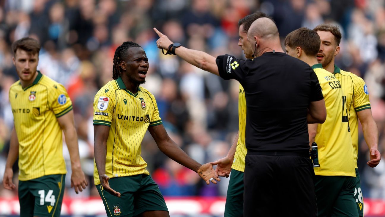 雷克瑟姆主帅将向裁判主管投诉，要求“给出答案”