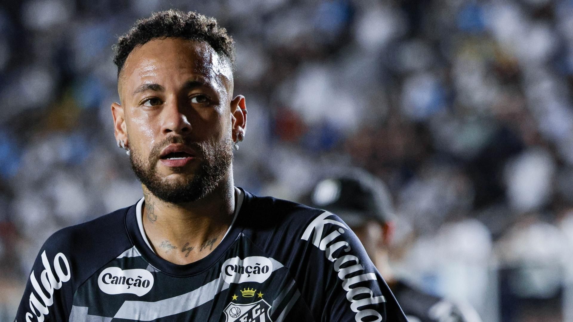 内马尔淡化关于转会美职联的传闻。